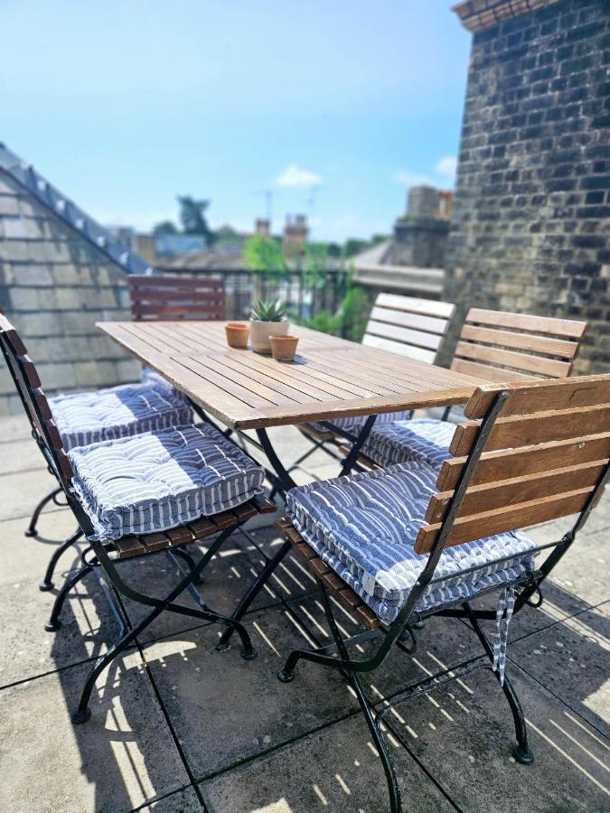 Cityscape Haven: 1 Bedroom Apartment With Terrace And City View Борнмут Екстер'єр фото